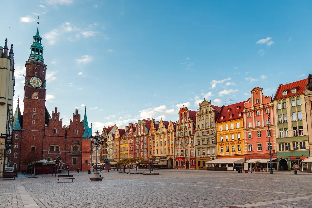 poland-revises-migration-rules-impacting-international-students-and-workers